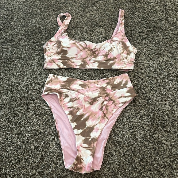 AERIE Crossover High Cut Cheeky Bikini - Picture 9 of 16